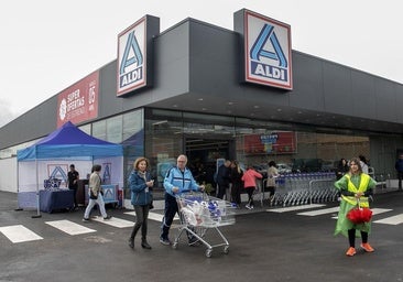 Giro de 180 grados en Aldi: comienza a cobrar por entrar a comprar en este supermercado