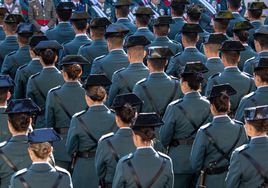 Un preparador explica cómo hacer la entrevista perfecta para entrar en la Policía o la Guardia Civil