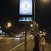 Un médico explica cómo dormir sin pasar calor en las noches del verano