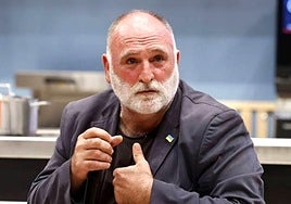 El chef José Andrés explica cuáles son los mejores aperitivos españoles que puedes comer: «No vienen en una bolsa»