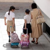 Una colombiana que vive en España, impresionada con lo que pasa en los colegios de nuestro país: «El niño no lleva en el recreo...»