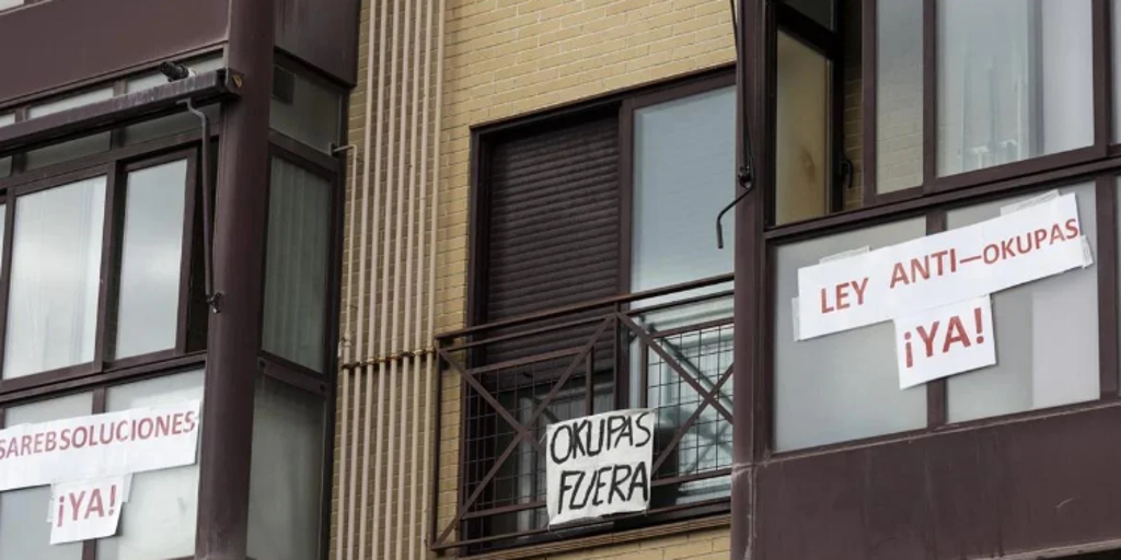 Un abogado alerta sobre un método que usan los okupas en España para entrar en las casas: «La policía no puede echarles»