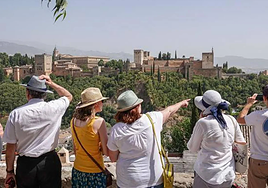 Un agente de viajes, contundente sobre el tipo de turistas que viene a España a pasar sus vacaciones: «Tal vez toca probar otra cosa...»