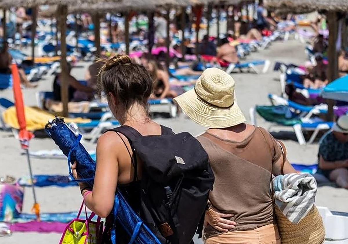 Unos turistas alemanes denuncian lo que está pasando con los restaurantes de Mallorca y por lo que barajan no volver: «Me molesta»