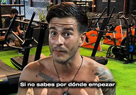 Un entrenador personal explica la rutina para conseguir marcar los abdominales: «No tienes que ir al gimnasio»