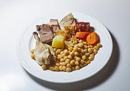 El chef José Andrés explica su receta para cocinar el mejor cocido madrileño: el truco está en añadirle esto a los garbanzos