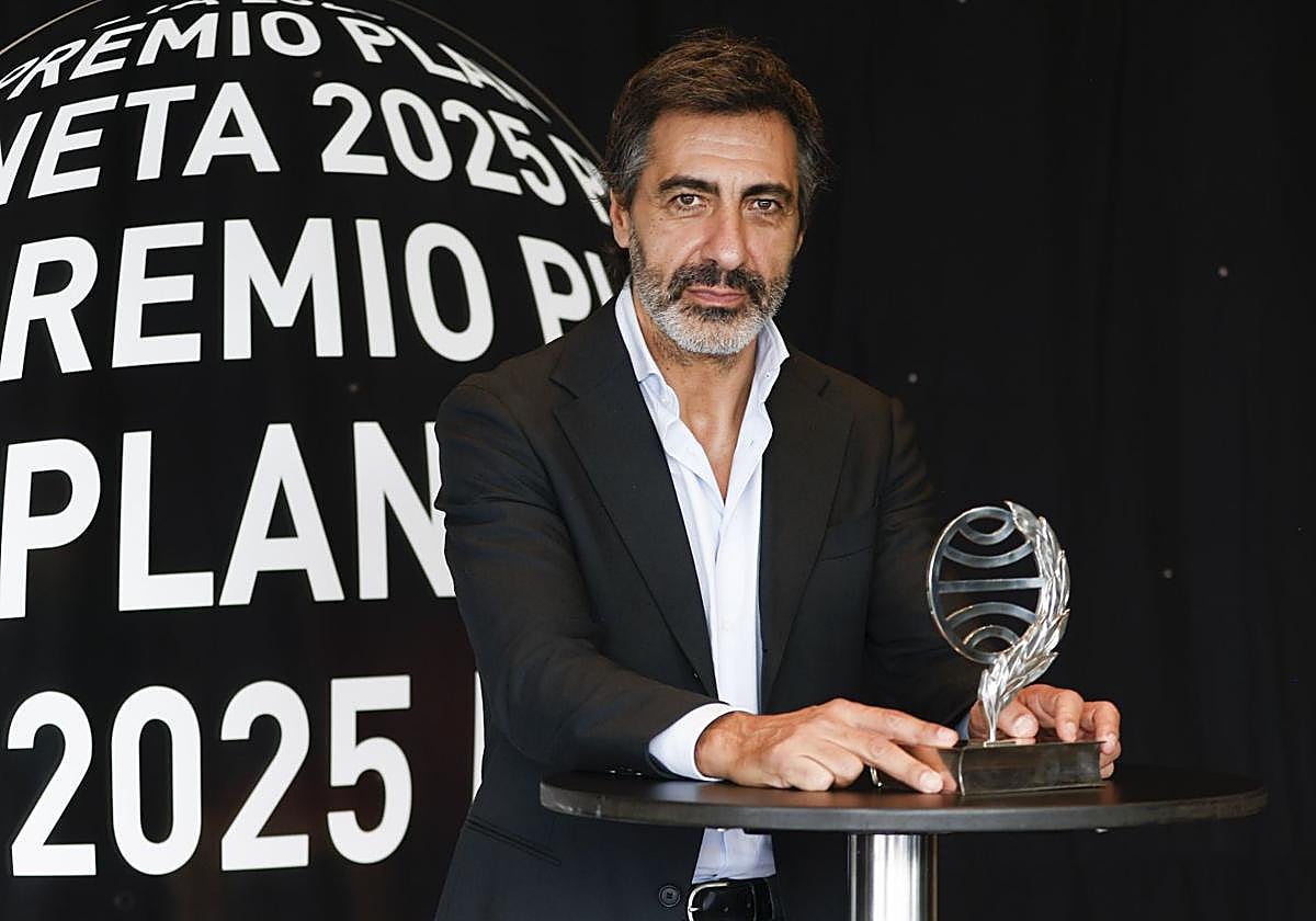 Juan del Val, tajante contra los que le acusan de haber ganado el Premio Planeta por trabajar en Antena 3