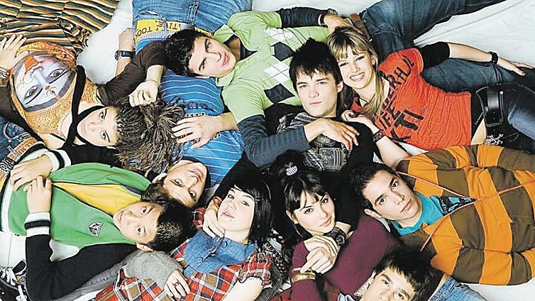 Maxi Iglesias revela que sus compañeros de 'Física o Química' le hacían bullying: «No les caía muy bien»