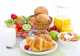 Un endocrino explica qué pasa si desayunas a las 9 de la mañana: «No dejes que tu cortisol sabotee un proceso de ajuste metabólico»