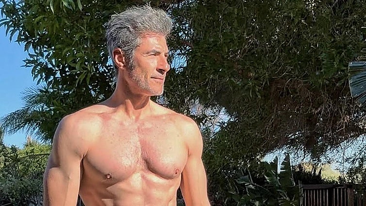 Jorge Fernández indica los alimentos que ha eliminado de su dieta para mantenerse en forma a los 53 años: «Lo intento evitar»