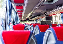 Si vas a viajar este fin de semana por España en autobús, atento: los trucos para aguantar un viaje largo