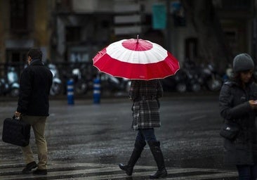 Roberto Brasero alerta a España de la llegada de fuertes lluvias, viento y oleaje: zonas afectadas