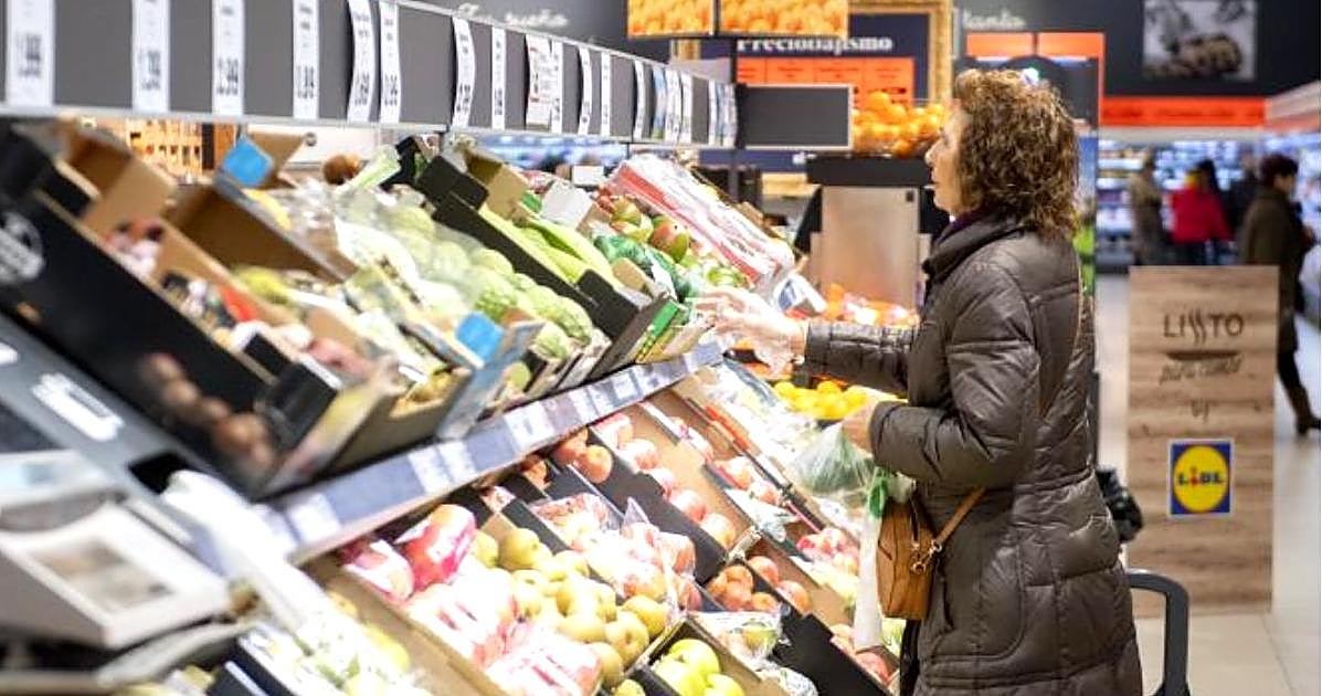 Hace la misma compra en Mercadona y Lidl y muestra la diferencia de precios entre estos supermercados: «En productos básicos»