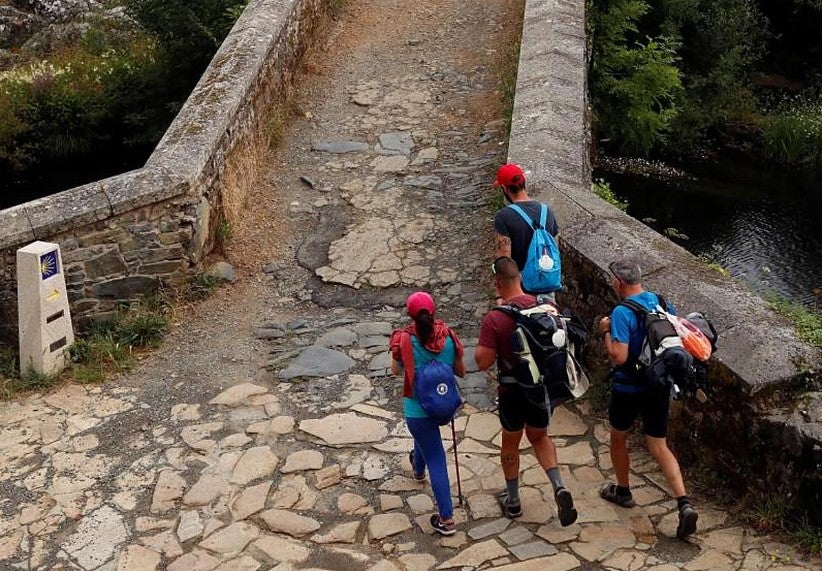 Una gallega denuncia un acto muy común que hacen los peregrinos del camino de Santiago: «No son personas normales»