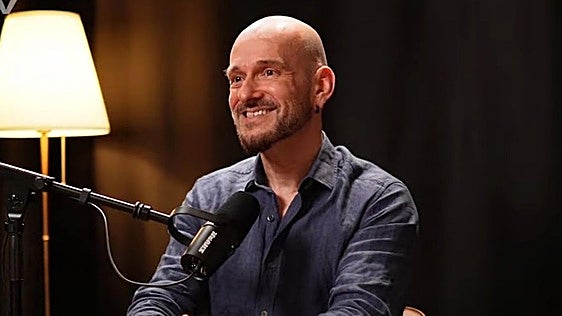 Héctor Latorre, experto en seducción: «Para las mujeres, el atractivo físico no es imprescindible. En cambio, la altura sí es muy importante»
