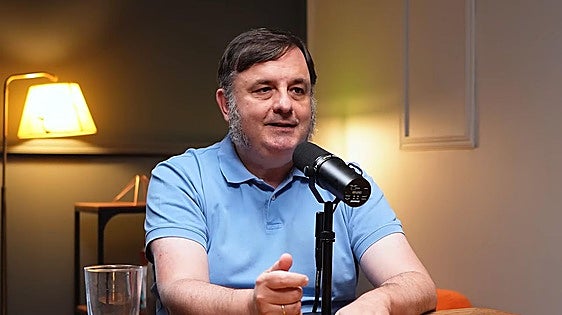 Javier G. Recuenco, superdotado: «Yo creo en la meritocracia. Hay un 50% que puedes controlar y quien lo hace le va sistemáticamente mejor»