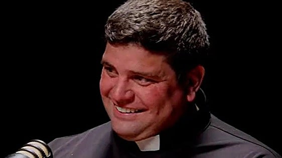 Juan Andrés Verde, cura: «Si no fuera por mi novia, no hubiera entrado al seminario. Llevábamos casi 4 años. Al tiempo, ella falleció»