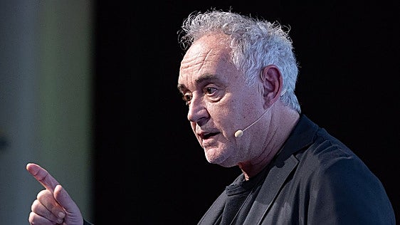Ferran Adrià, chef: «Vivo de las rentas porque ahorré sin comprar ni un barco ni un coche, pero gasto 30.000 euros al año en restaurantes. Lo logré trabajando 330 días al año»