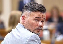 Iñaki López: «Gabriel Rufián pide disculpas por no ser capaz de lograr la unidad. Pues dimitir suele ser la salida más digna cuando alguien fracasa de esto modo»