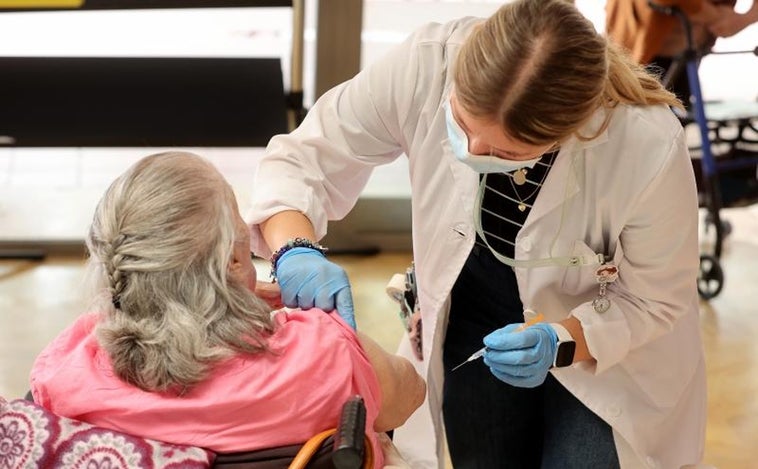 Aumentan los casos de Covid-19 en mayores de 65 años en Europa en la última semana