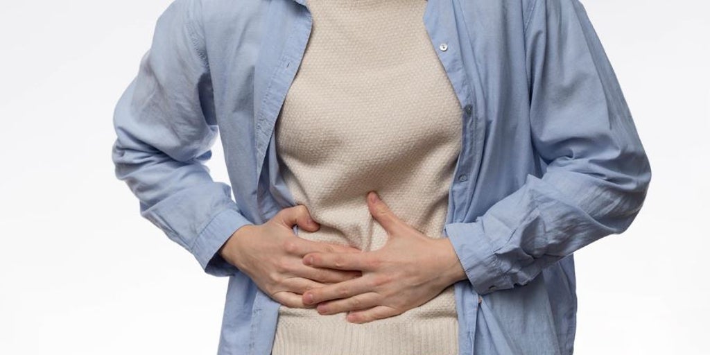 Cómo saber si tengo apendicitis;  síntomas y cómo diferenciarla de otras condiciones