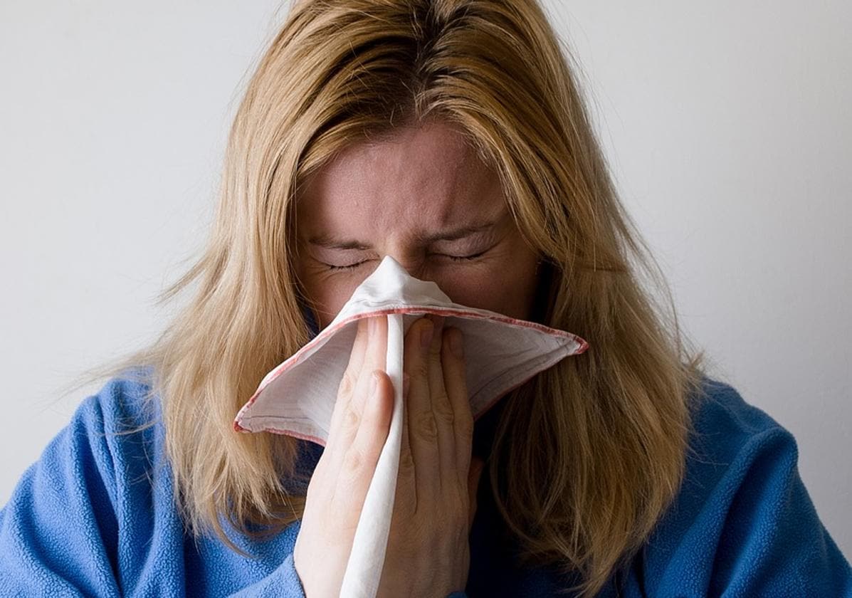 Estos son los síntomas de la astenia primaveral: aprende a diferenciarlos de la alergia