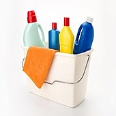 Detectan cientos de sustancias volátiles peligrosas en productos de limpieza del hogar