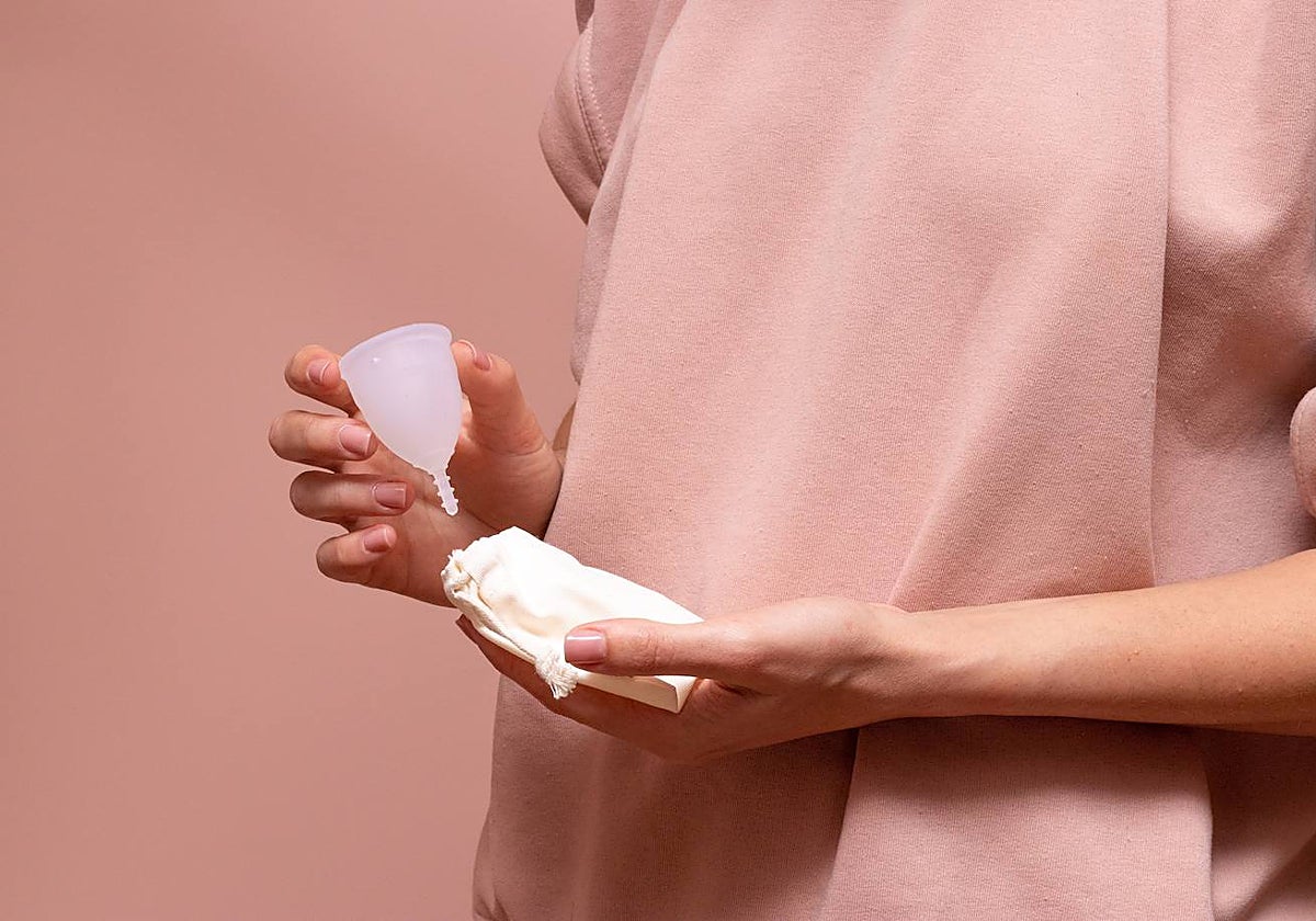 ¿Por qué las mujeres menstrúan y las hembras de otras especies no?