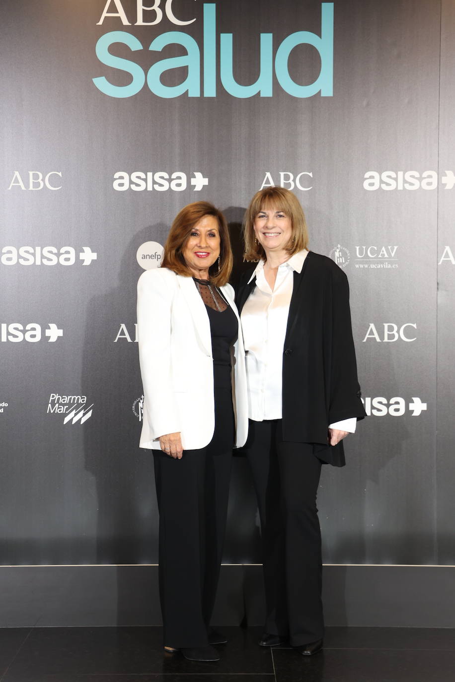 Carmen González Madrid, presidenta de la Fundación Merck y Olga Denche, jefa de Publicidad de ABC Salud