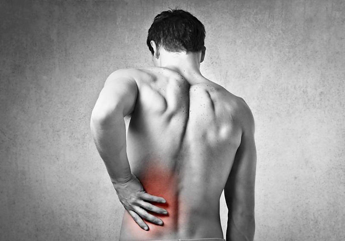 La OMS no recomienda ni cirugía ni corsés ni el uso de calmantes que generan dependencia