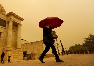 Así puede afectar a la salud la lluvia de 'sangre' que llega a España