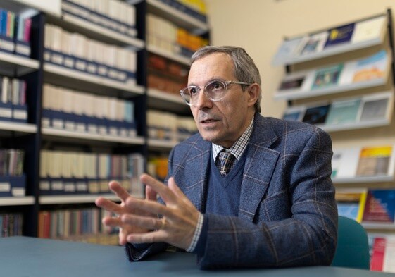 Josep Dalmau: «Nunca pensé que iba a descubrir una enfermedad nueva»