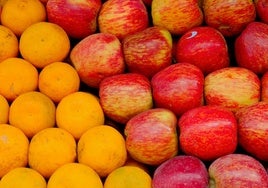 Mandarinas para los niños y naranjas para los mayores: la mitad de los españoles considera que consume más fruta que hace 5 años