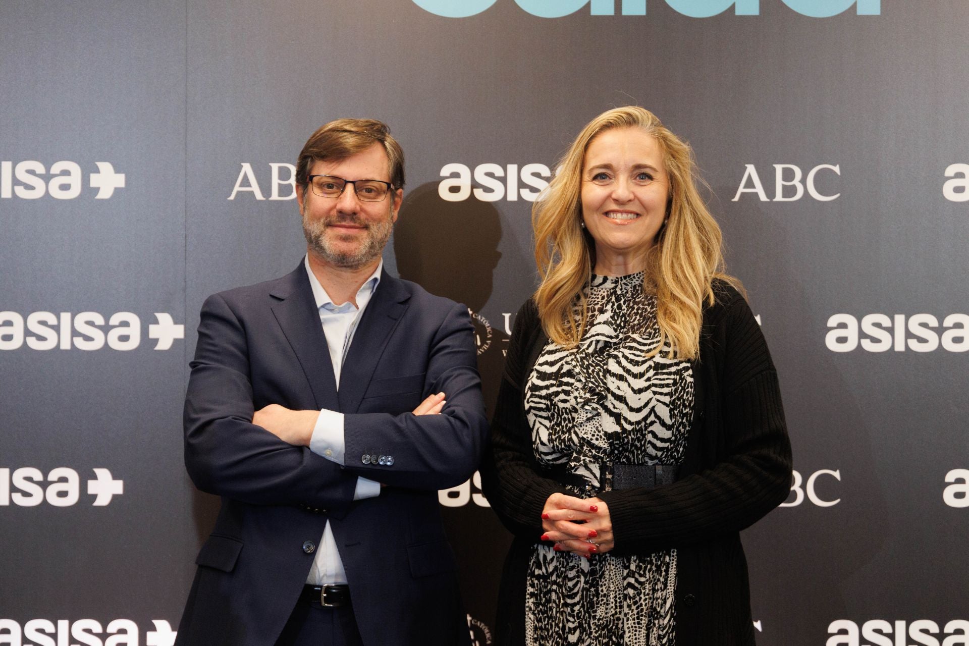 Rainiero Holgado, director general de España Unilabs y Beatriz López, directora de desarrollo de negocio de Unilabs