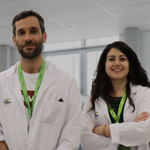 Los investigadores Marc Suárez-Calvet y Federica Anastasi