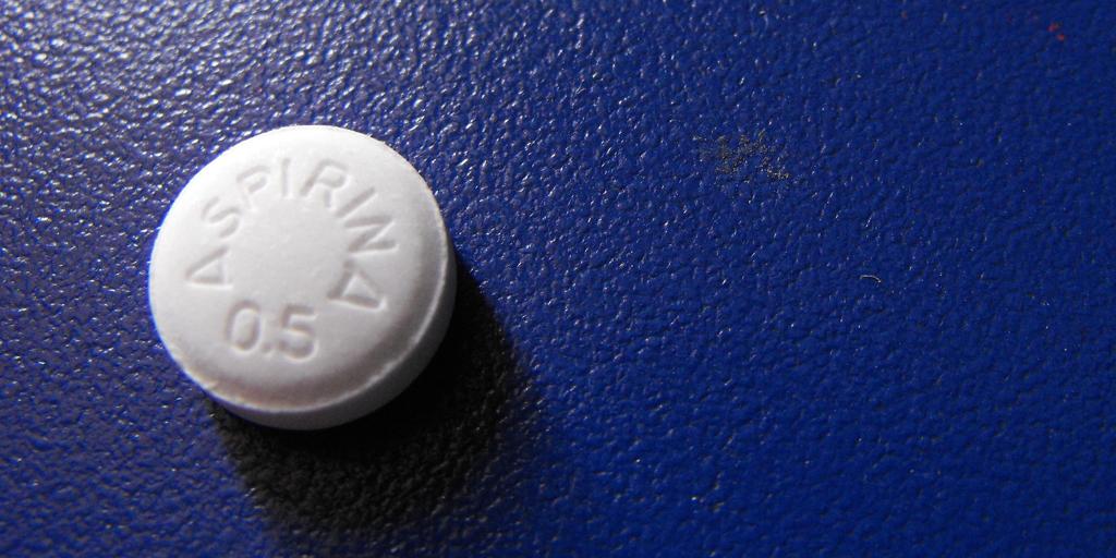 La aspirina reduce a la mitad el riesgo de reparación del cáncer de colon