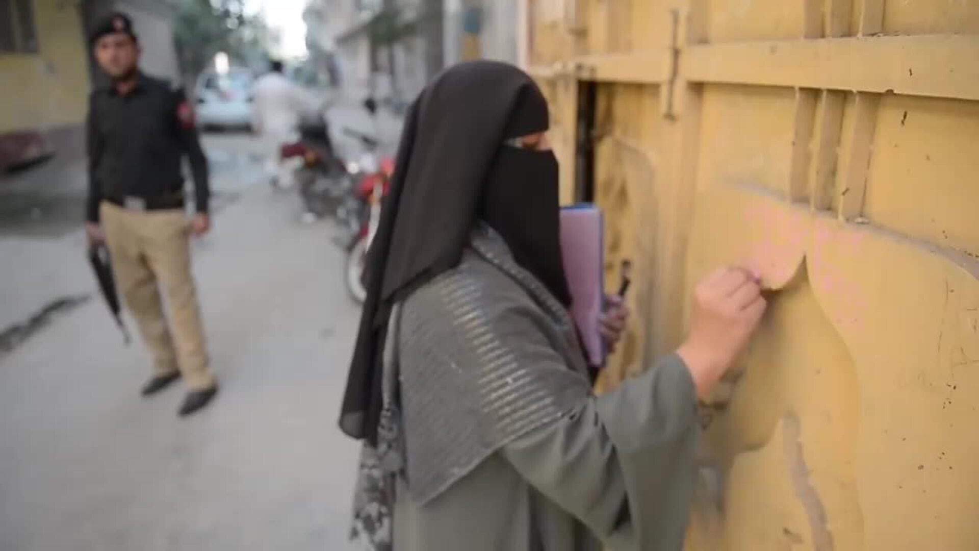 Pakistán inicia campaña nacional contra la polio para vacunar a 45 millones de niños