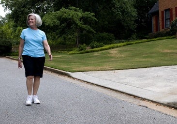 Caminar unos pocos miles de pasos al día puede ralentizar el avance del alzhéimer