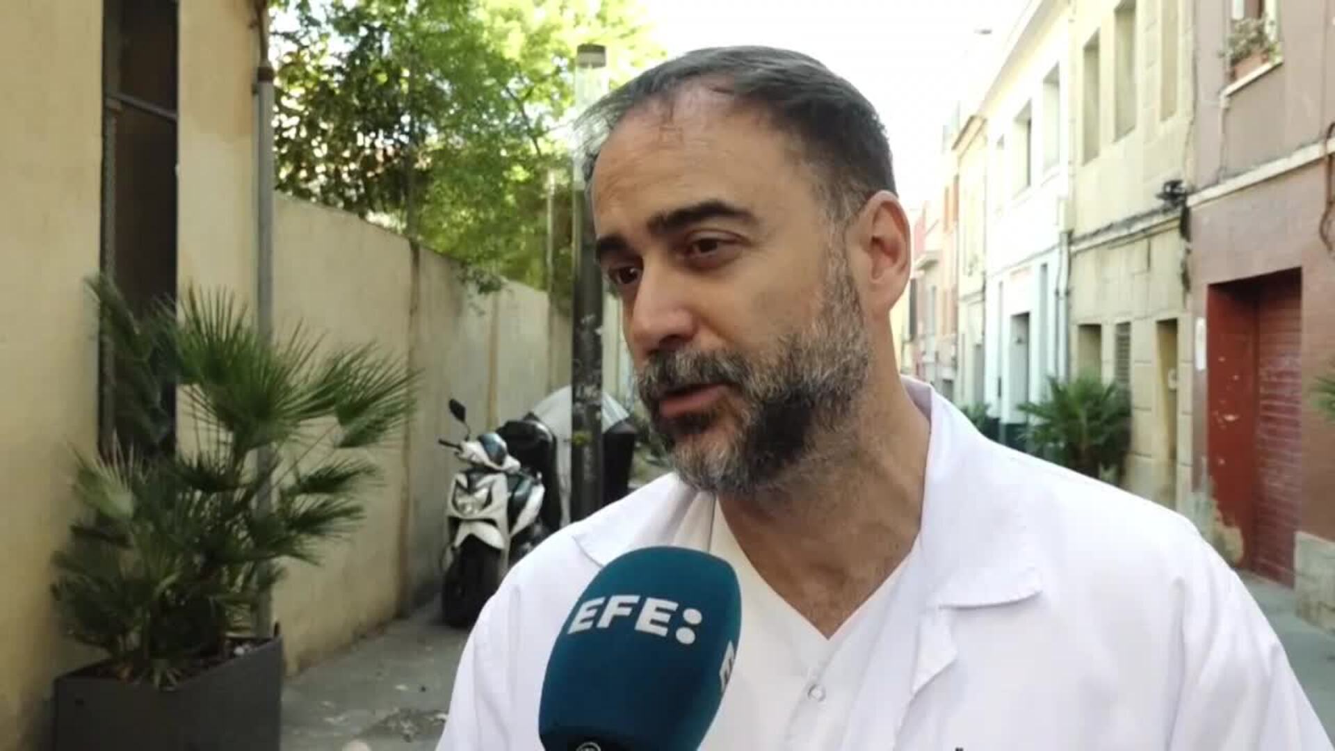 Farmacéuticos y médicos recomiendan vacunarse ante una gripe al alza y que se avanza