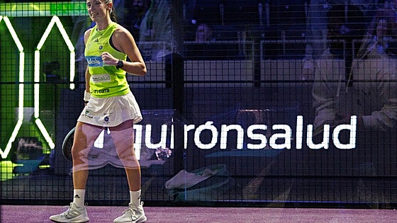 Del 'padel leg' a la rodilla: las lesiones más frecuentes en el pádel y cómo prevenirlas