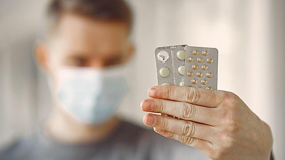 El reto de las resistencias microbianas en el paciente crónico: «Llevamos toda la vida con antibióticos»
