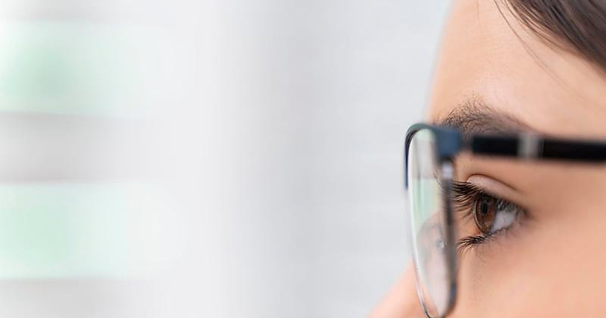 Estas son las horas mínimas semanales que tu hijo debe pasar al aire libre para evitar la miopía