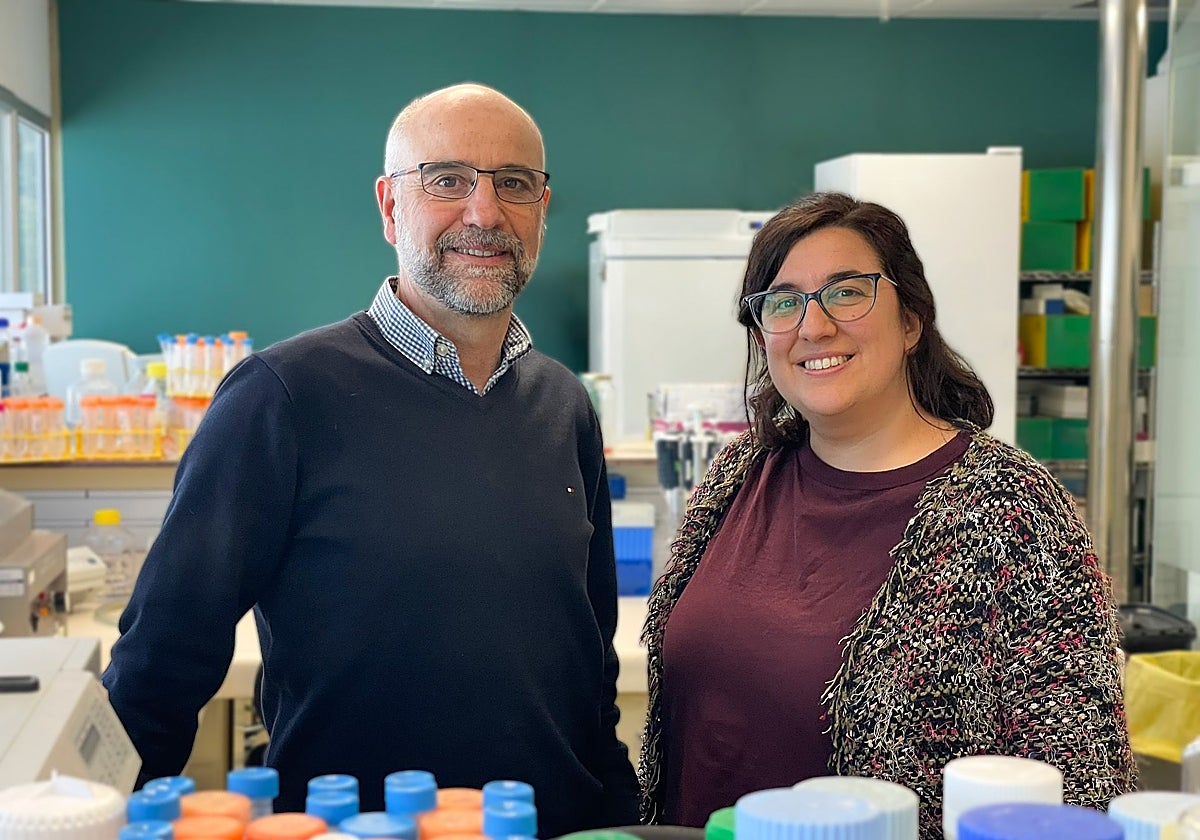 Javier Martínez Picado y María Salgado, investigadores de IrsiCaixa