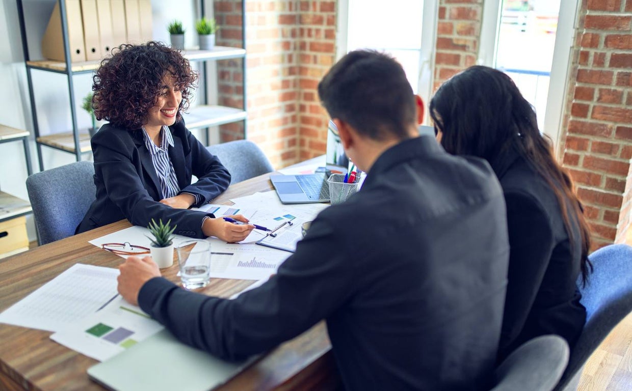 ¿Pueden obligarte a contratar un seguro al pedir una hipoteca?