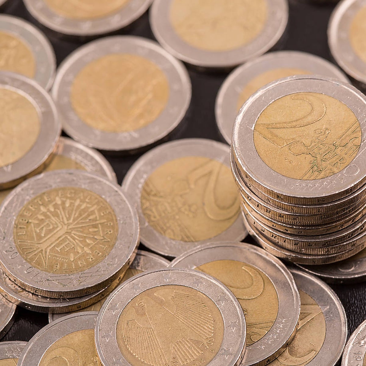 Toma nota: esta es la lista de monedas de dos euros más valiosas