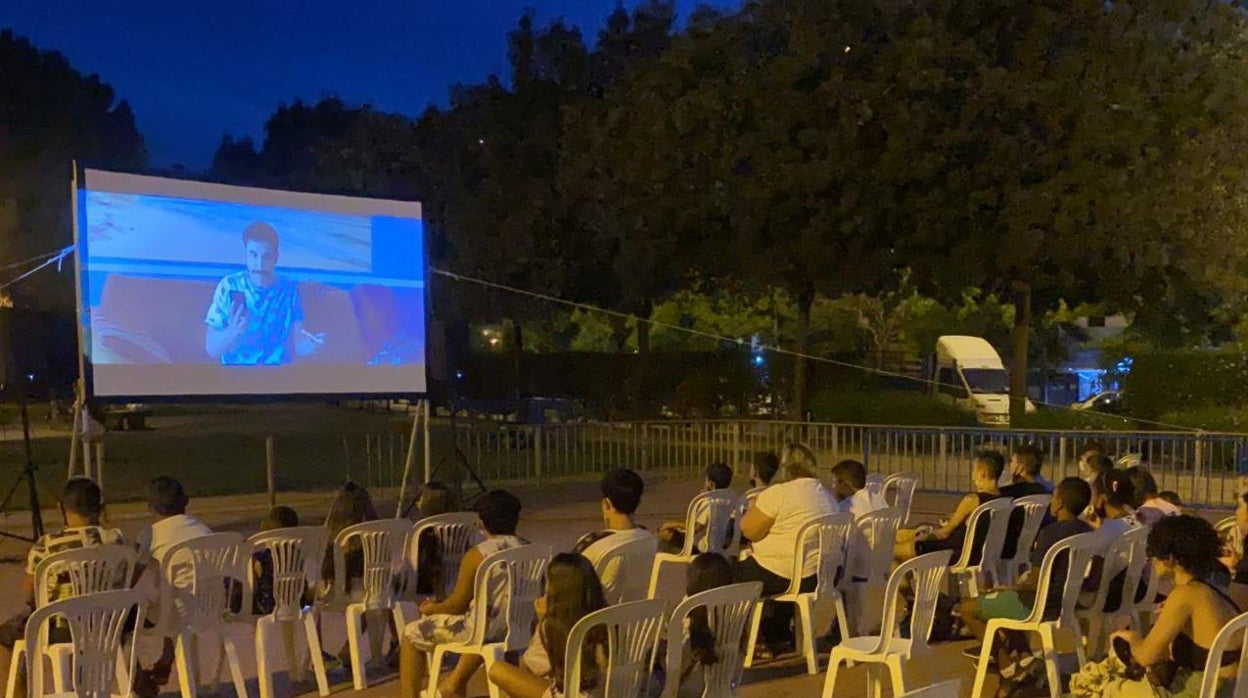 Los barrios de Sevilla volverán a tener cines de verano gratuitos