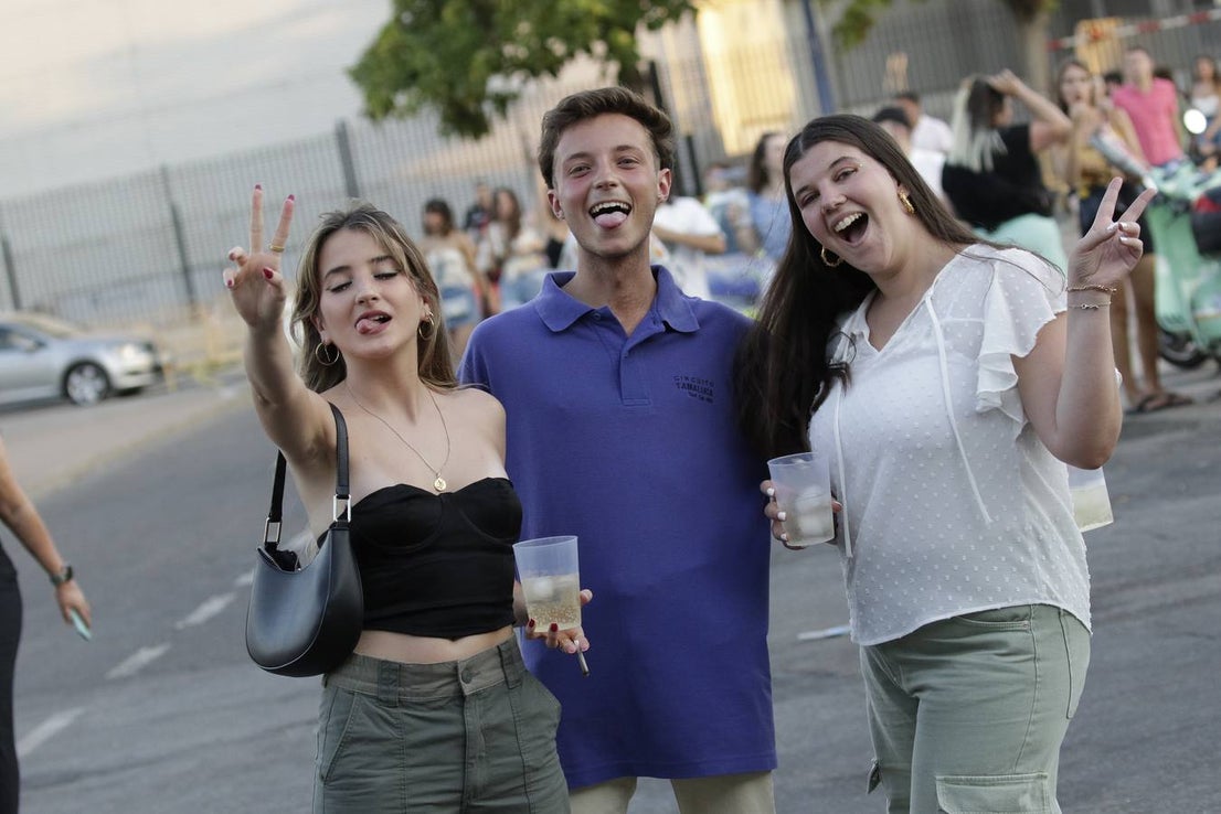 Ambiente del concierto de Rosalía en Sevilla