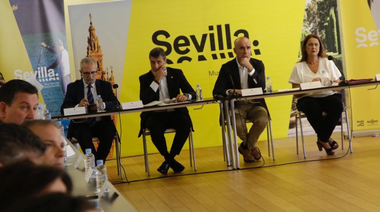 Sevilla completa su primera Agenda Urbana con 10 ejes estratégicos, 30 retos específicos y 291 líneas de actuación