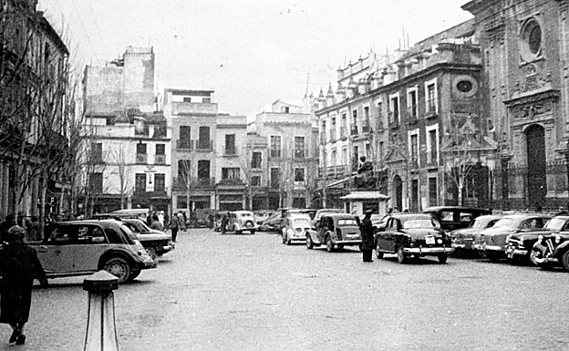 La Plaza del Salvador en 1957