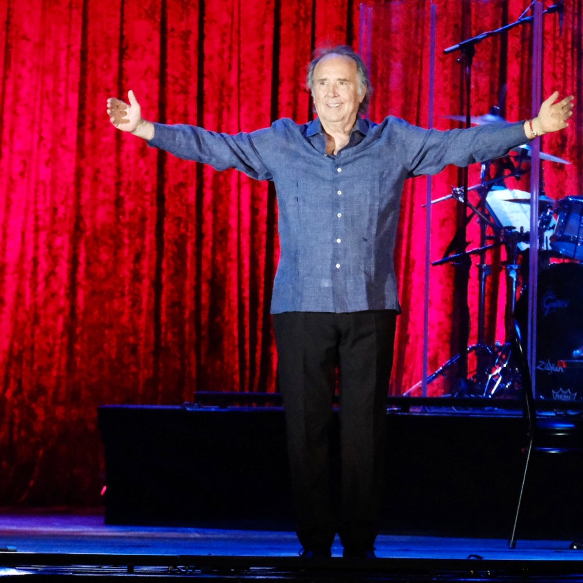 Serrat regaló una noche memorable en Jerez en su gira de despedida